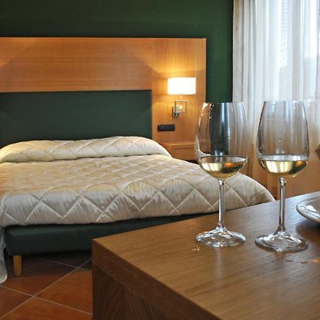 Mingone Hotel Ristorante Isola di Liri الغرفة الصورة