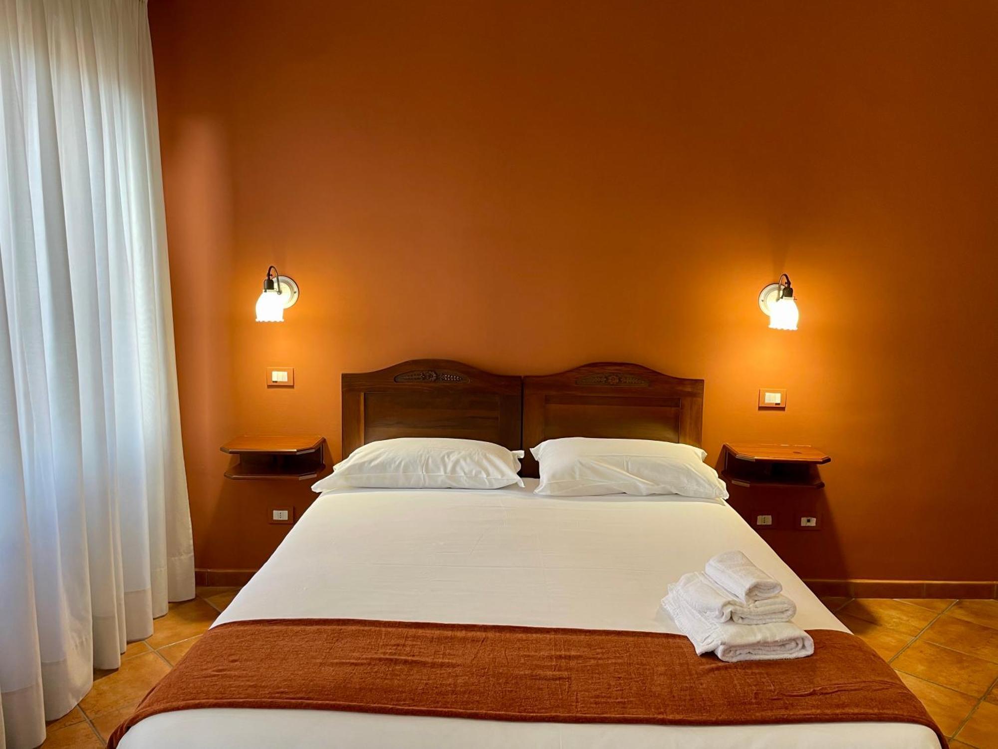 Mingone Hotel Ristorante Isola di Liri المظهر الخارجي الصورة